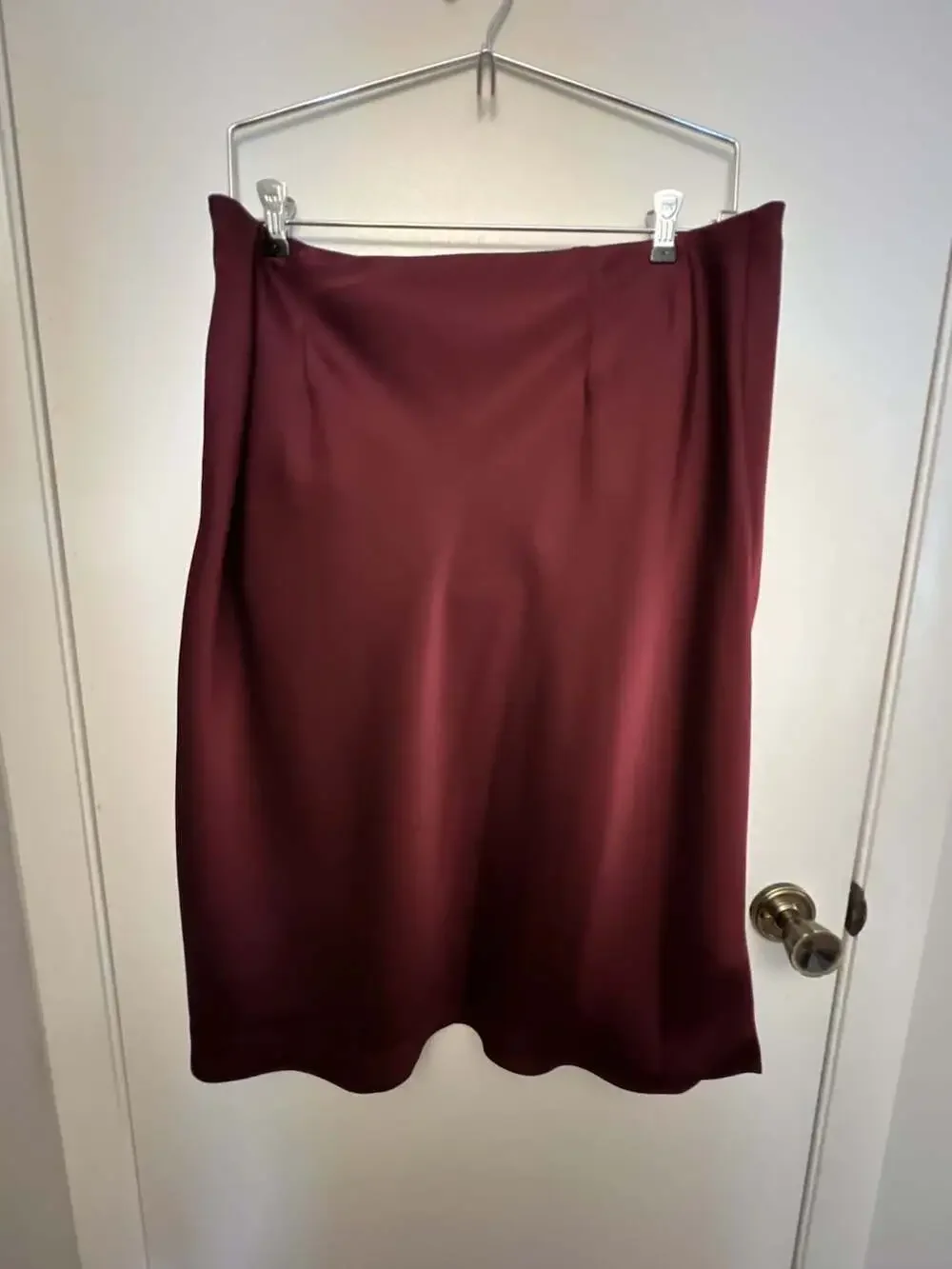 Women's Satin Midi Skirt in Burgundy